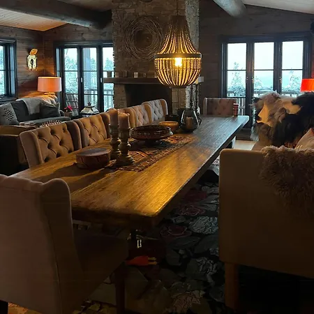 Hébergement de vacances Luxury Mountain With Hot Tub And Trails Gautefall