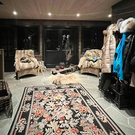 Hébergement de vacances Luxury Mountain With Hot Tub And Trails Gautefall