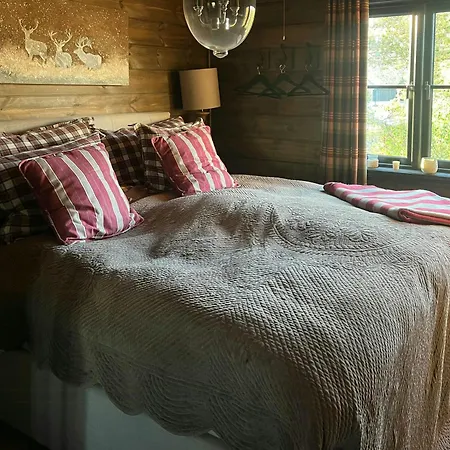Luxury Mountain With Hot Tub And Trails Hébergement de vacances