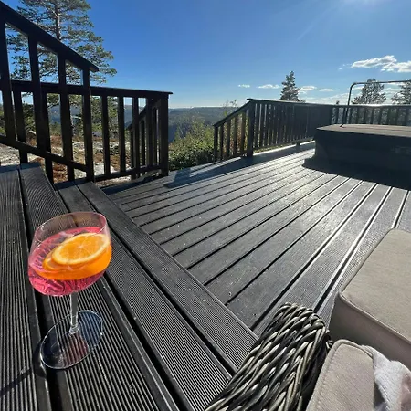 Hébergement de vacances Luxury Mountain With Hot Tub And Trails Gautefall