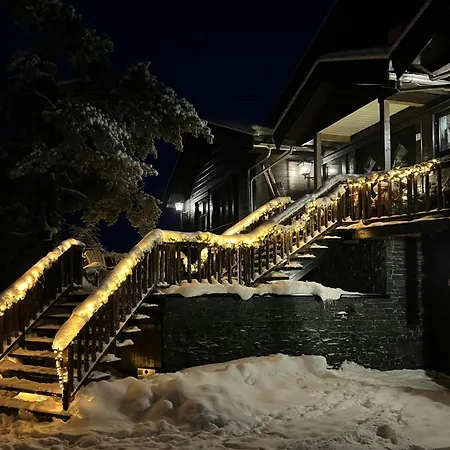 Hébergement de vacances Luxury Mountain With Hot Tub And Trails *